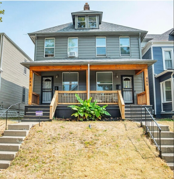 Primary Photo - 666 S 22nd St