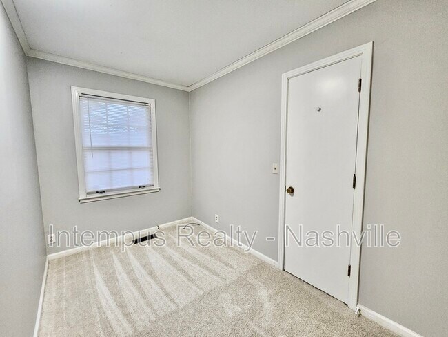 Building Photo - 8124 Devens Dr
