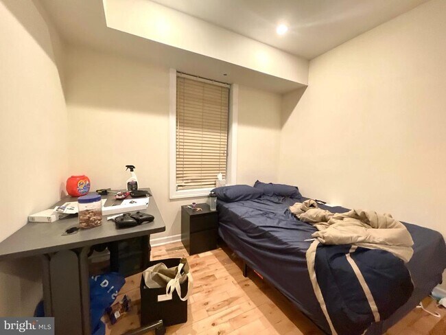 Building Photo - 3212 Winter St