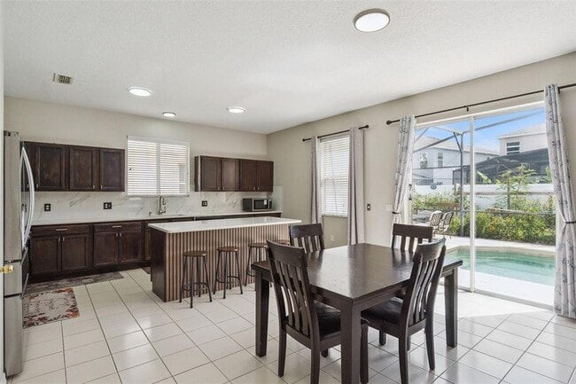 Building Photo - 1002 Belvoir Dr