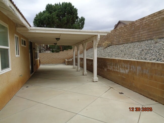 Building Photo - Immaculate Rancho Vista One Story Home