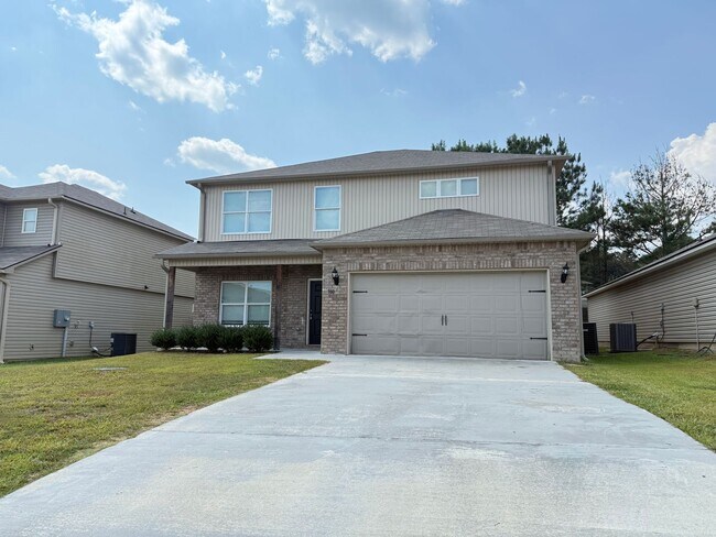 Primary Photo - 4 Bedroom Home in Odenville