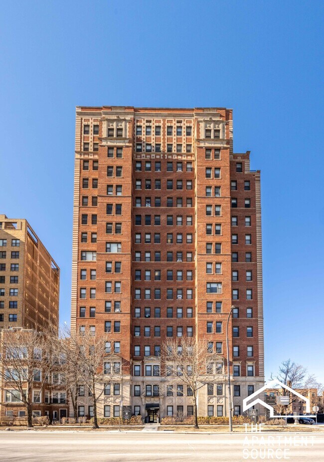 Building Photo - 7000 S South Shore Dr