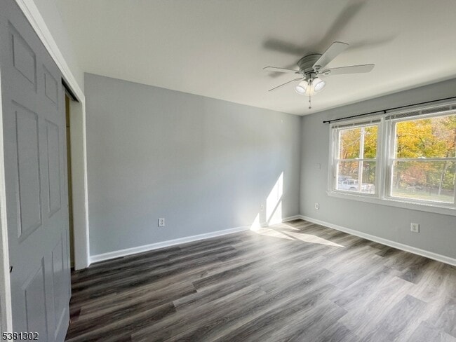 Building Photo - 31 Lakeside Blvd