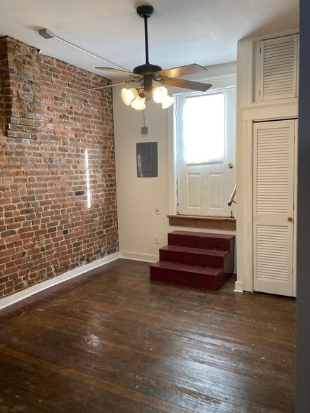 Building Photo - 416 S Campbell Ave