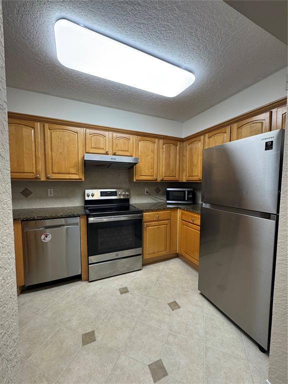 Building Photo - 6100 Gulfport Blvd S
