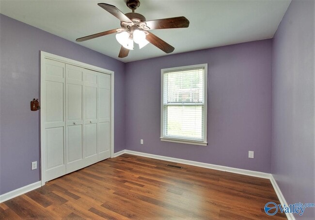 Building Photo - 697 Crestview Dr