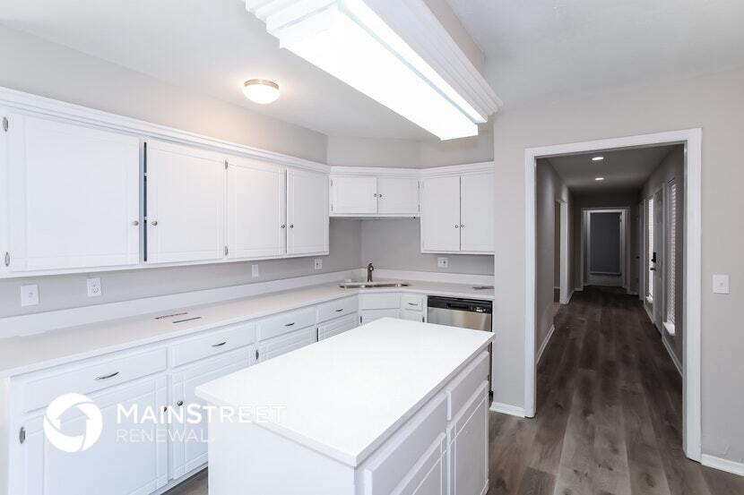 Building Photo - 3800 NW 125th St