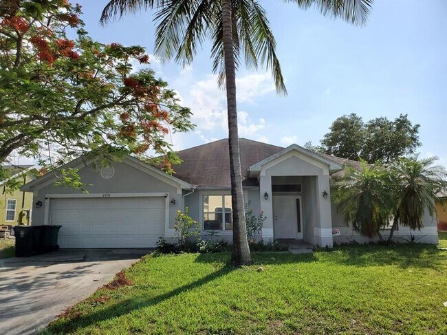 Primary Photo - 2518 SE Cooper Ln