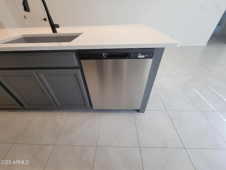 Building Photo - 18012 W Orchid Ct