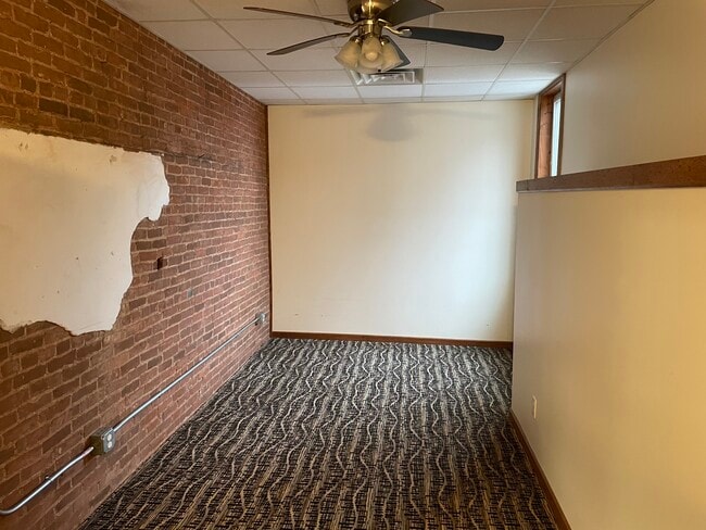 Building Photo - 514 Loras Blvd