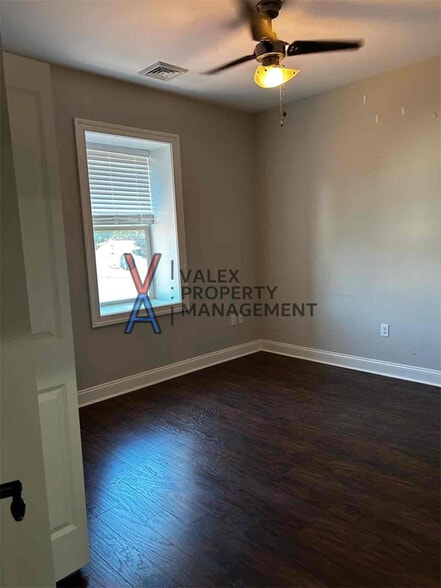 Building Photo - 970 Ridge Ave