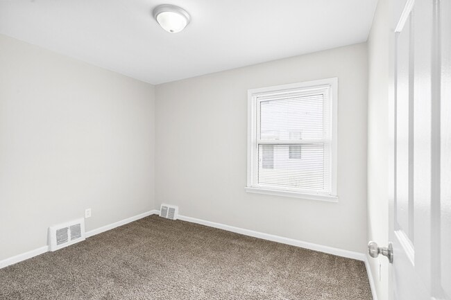 Building Photo - 3522 23rd St