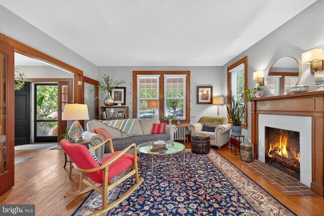 Building Photo - 420 W Cork St