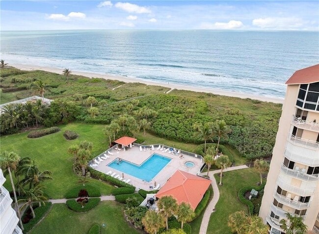 Building Photo - 3870 N Hwy A1A