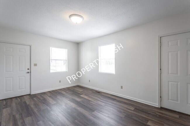 Building Photo - 420 Hedgewood Dr