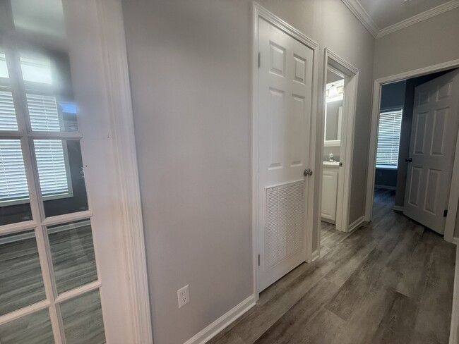 Building Photo - 39248 US Hwy 19 N