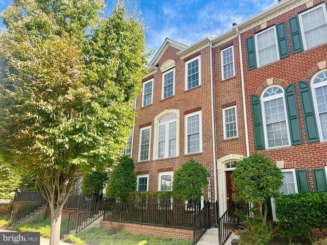 Building Photo - 12919 Benton Park Cir