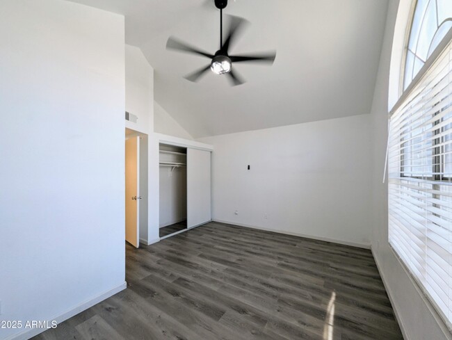 Building Photo - 4601 N 102nd Ave