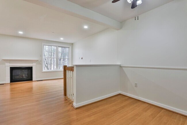 Building Photo - 92 Barrington Ave