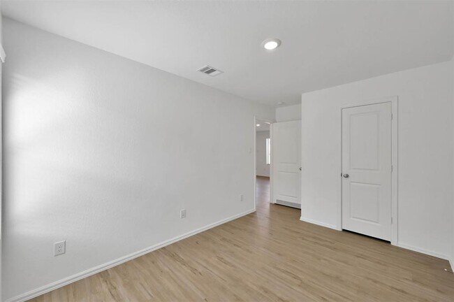 Building Photo - 27010 Rimini Pt Dr