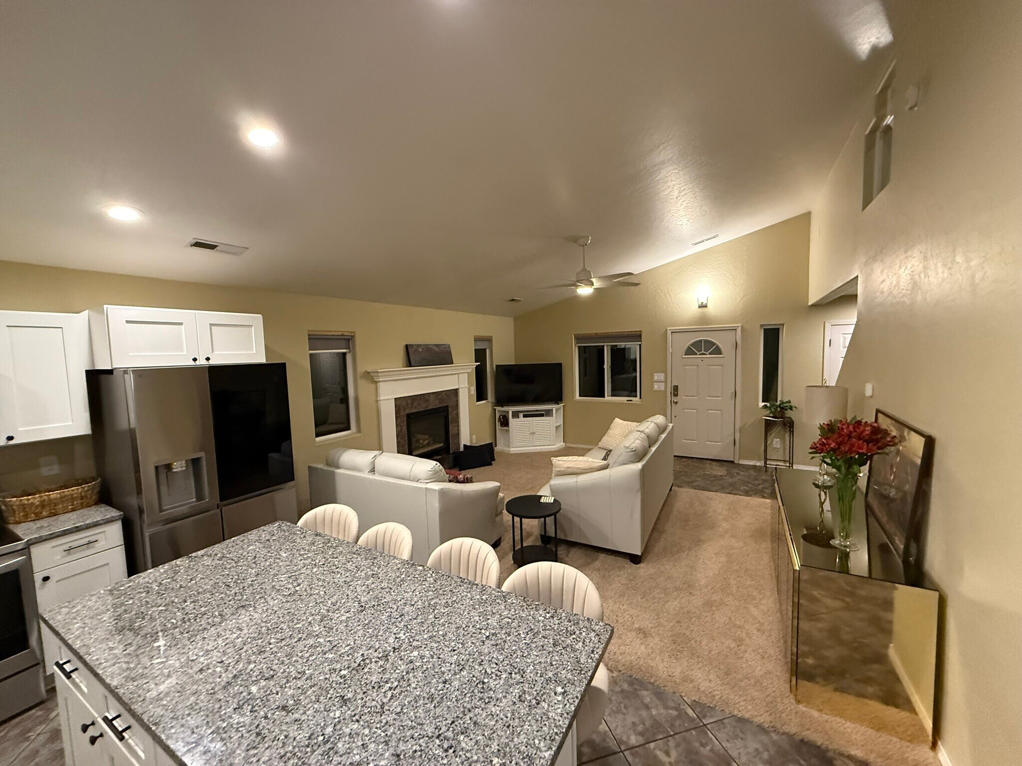 Building Photo - 3800 S Wagon Trl