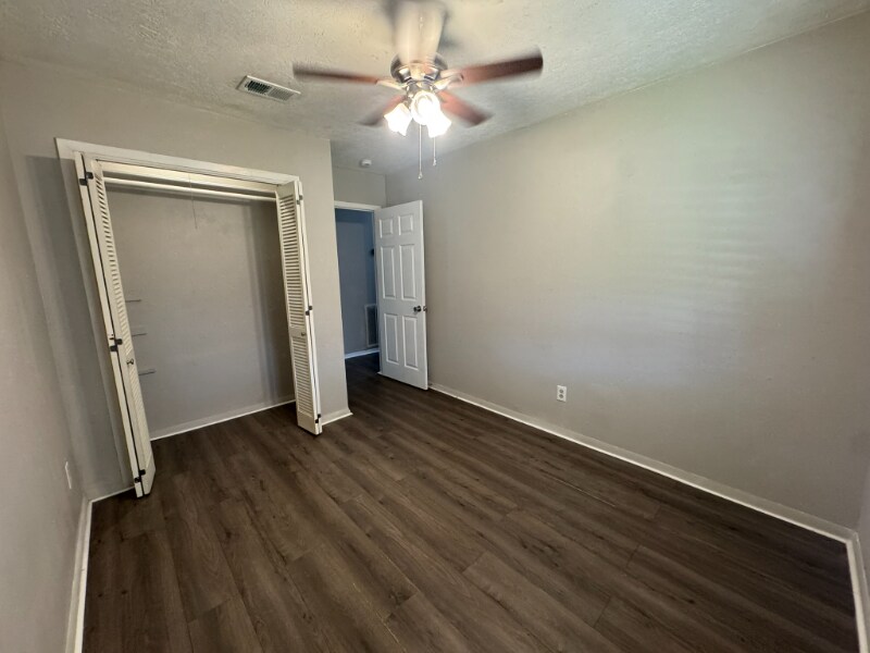 Building Photo - 2714 5th Ave N