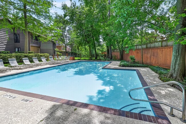 Building Photo - 11711 Memorial Dr