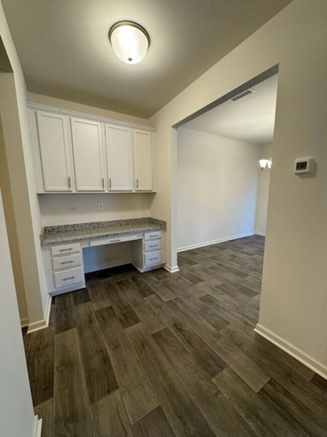 Building Photo - Introducing Your Dream Home: A Spacious 3 Bedroom, 2.5 Bathroom Townhome for Rent
