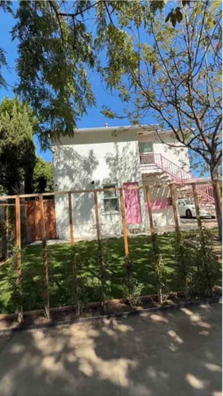 Building Photo - 331 W Windsor Rd