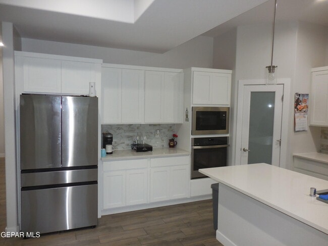 Building Photo - 7405 Norte Portugal Ln