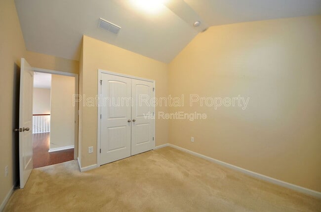 Building Photo - 1464 Wilford Dr NE