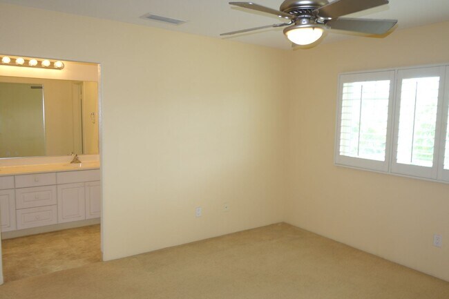 Building Photo - Wonderful 3 BD/2.5 BA in Ewa Beach!!!