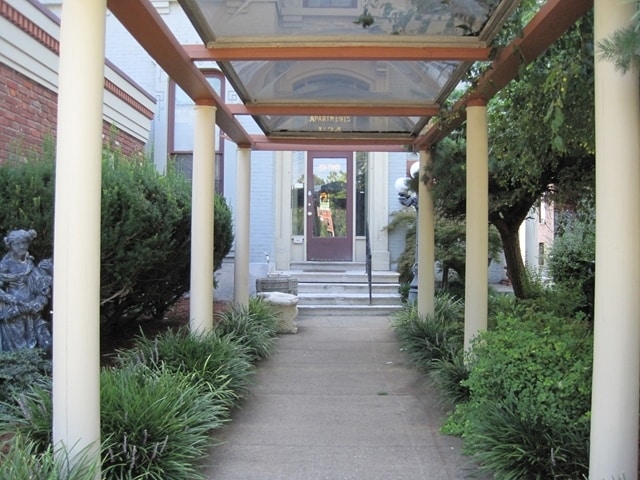 Entrance to 1124 - Garden Place Apartments