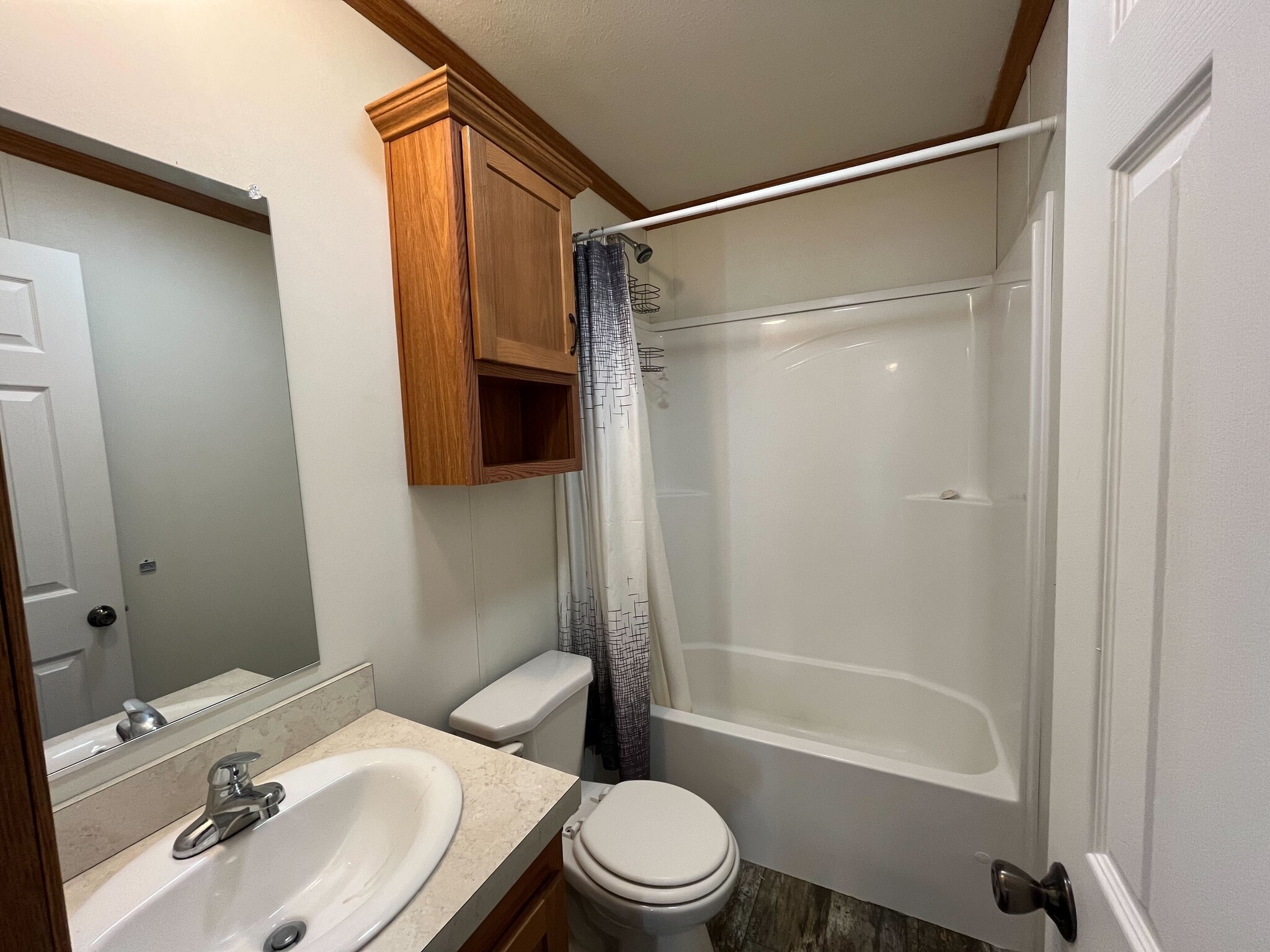 Building Photo - 1432 Iowa Dr