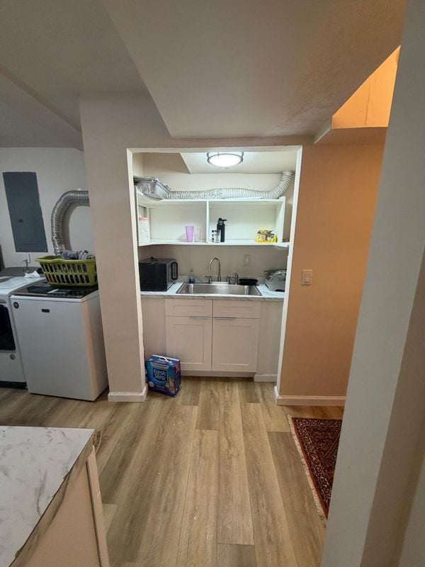 Building Photo - 301 S Fillmore St