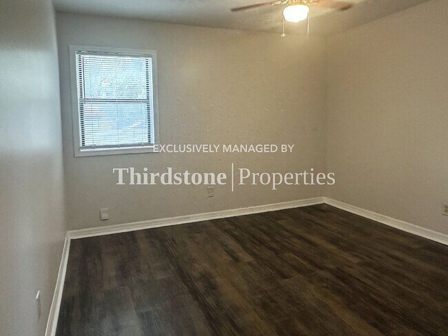 Building Photo - 1173 W 27th St