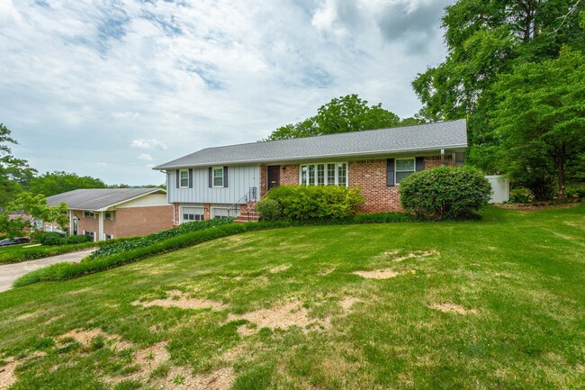 Building Photo - Beautiful East Brainerd Homes