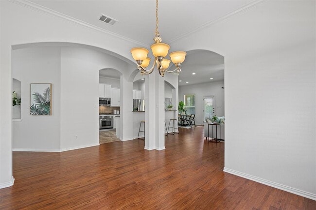 Building Photo - 2529 Mirasol Loop