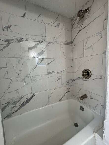 Building Photo - 16 Spaulding St