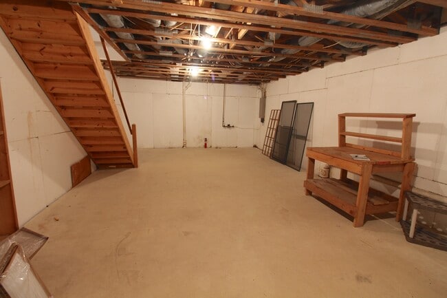 Building Photo - 214 Troon Ct