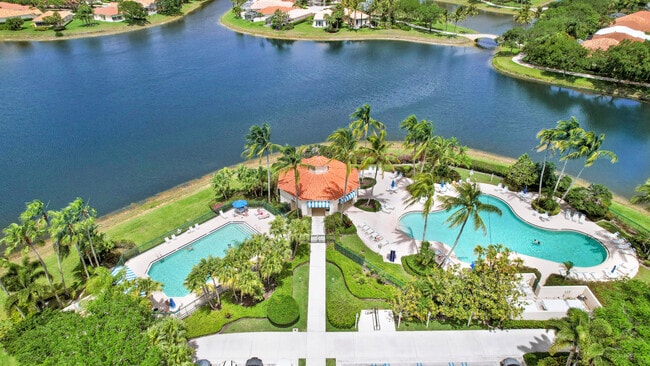 Building Photo - 2052 Tarpon Lake Way