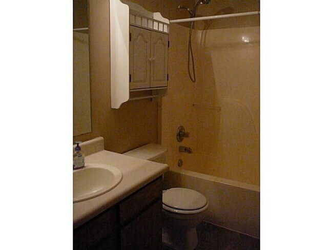 Building Photo - 6209 Pinnacle Blvd