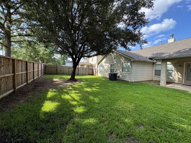 Building Photo - 21307 Springbrook Hollow Ct