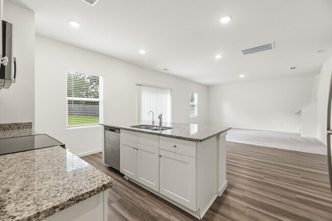 Building Photo - 3603 Admiralty Dr