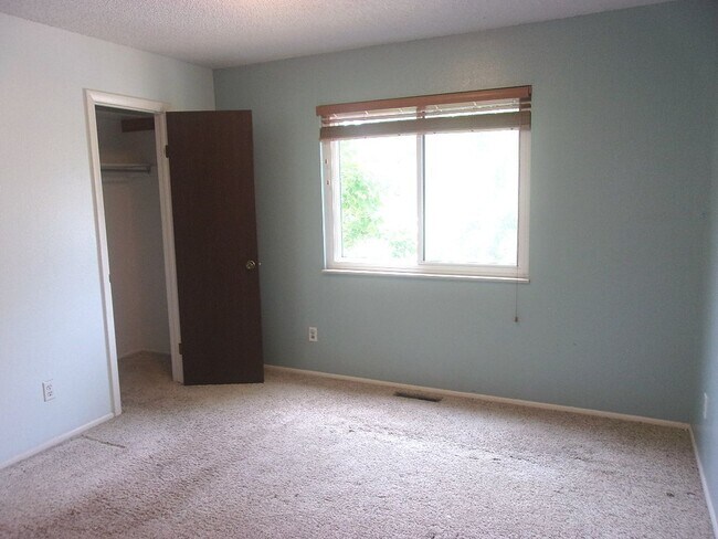 Building Photo - Charming 3-Bedroom Home in a Quiet Fort Collins Neighborhood