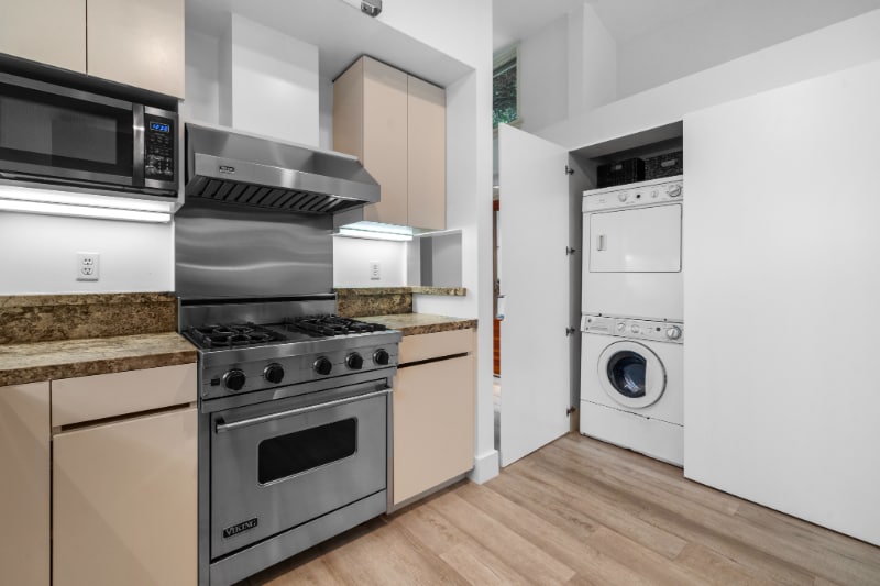 Building Photo - 525 Grand Blvd