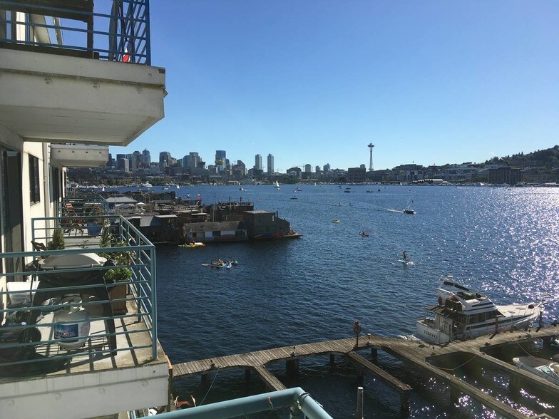 2020 - Deck view to Downtown Seattle (old railing style 2020) - 2301 Fairview Ave E