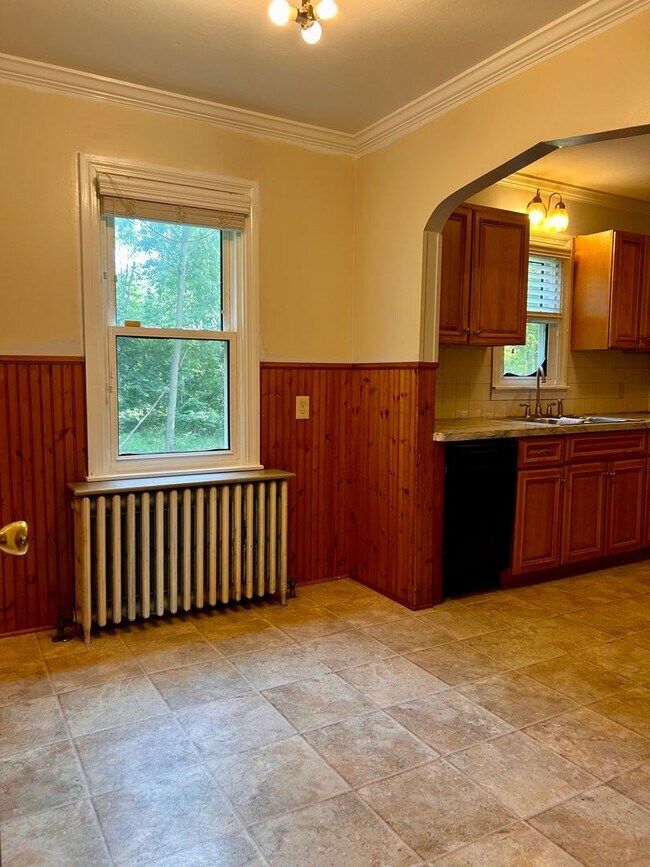 Building Photo - 79 River Meadow Dr