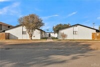 Building Photo - 1104 Fern Ave